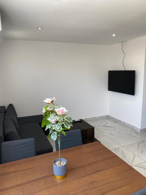 Nissi Avenue Suites — photo 6 of 41