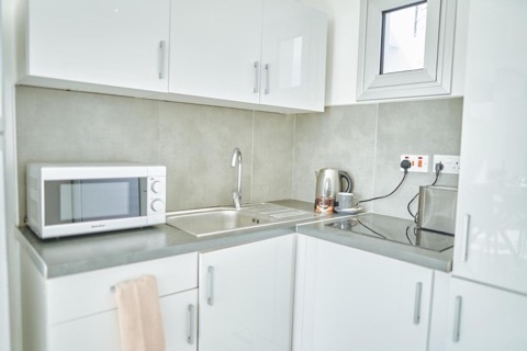 Nissi Avenue Suites — photo 16 of 41