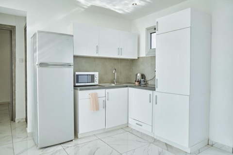 Nissi Avenue Suites — photo 19 of 41