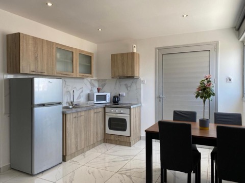 Nissi Avenue Suites — photo 39 of 41